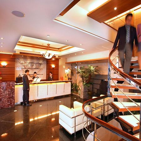 Kao Yuan Hotel - Zhong Shan Taizhong Zewnętrze zdjęcie