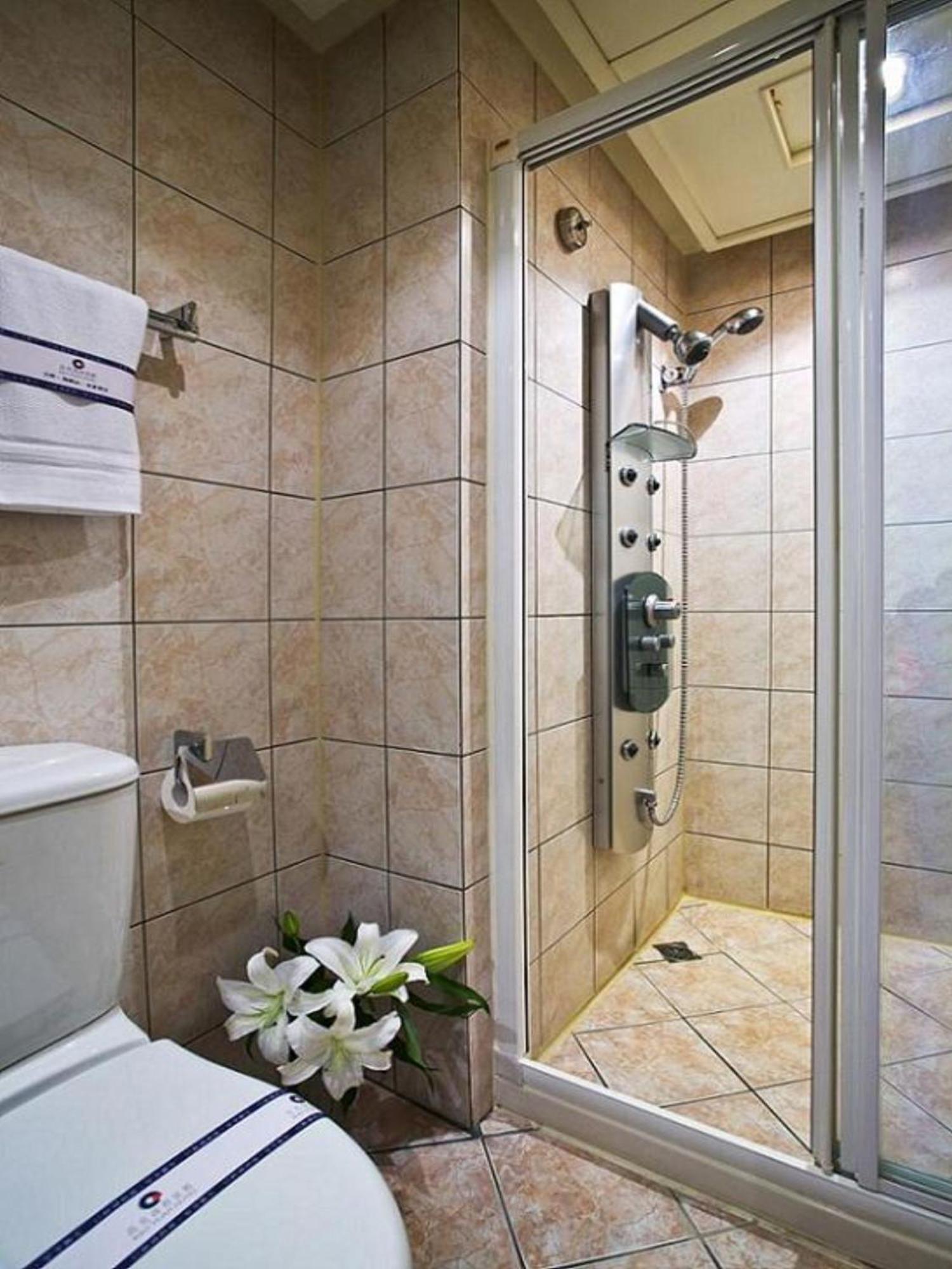 Kao Yuan Hotel - Zhong Shan Taizhong Zewnętrze zdjęcie