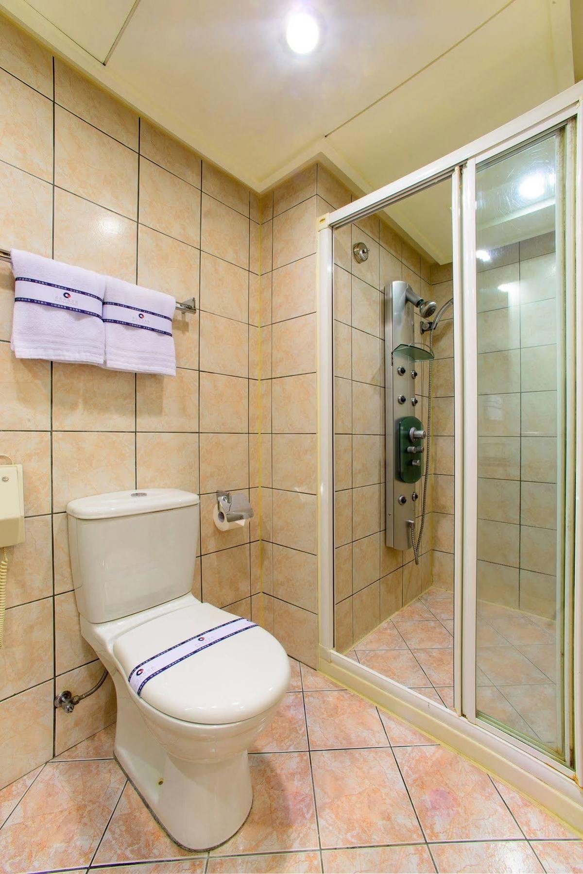 Kao Yuan Hotel - Zhong Shan Taizhong Zewnętrze zdjęcie