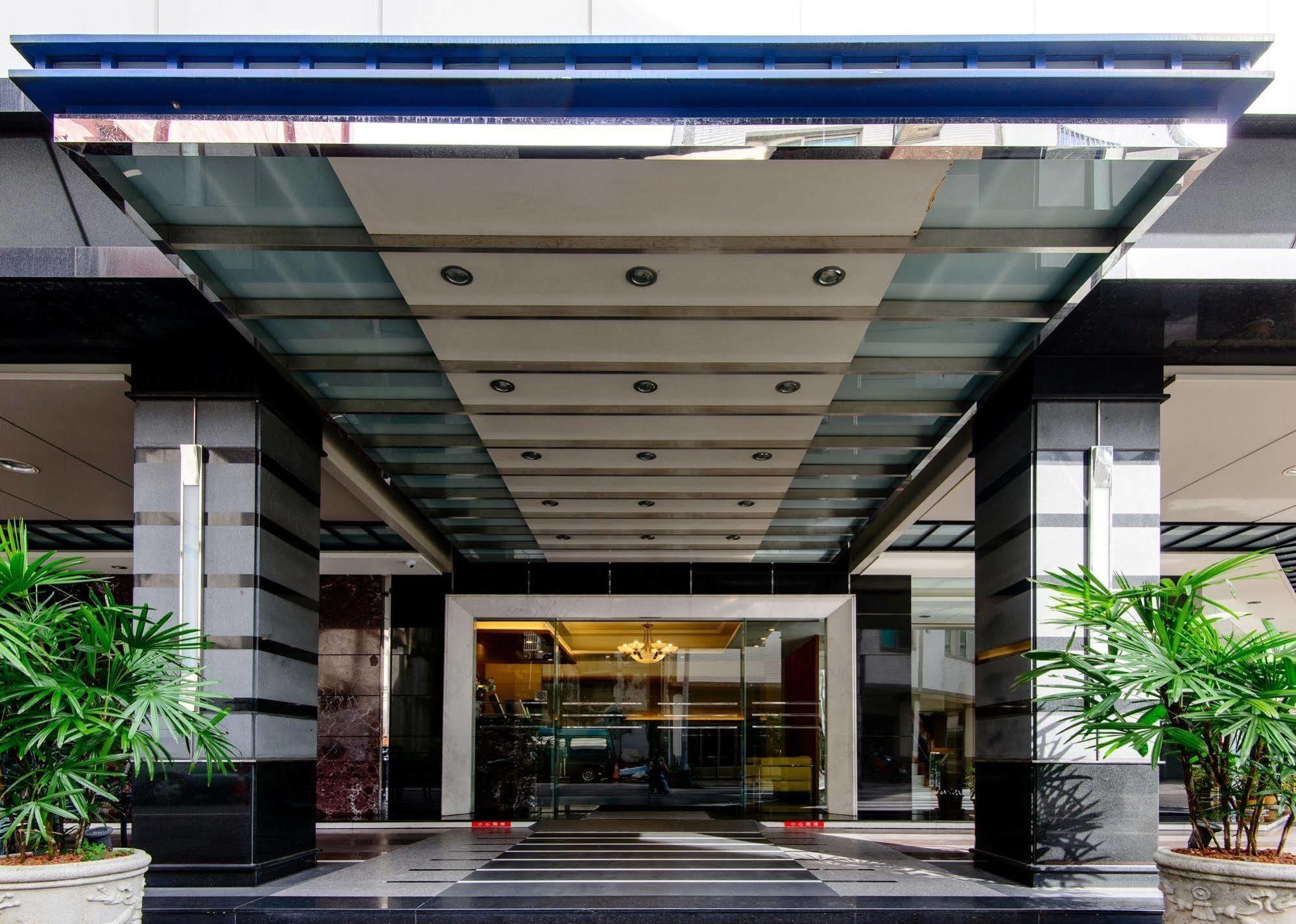 Kao Yuan Hotel - Zhong Shan Taizhong Zewnętrze zdjęcie