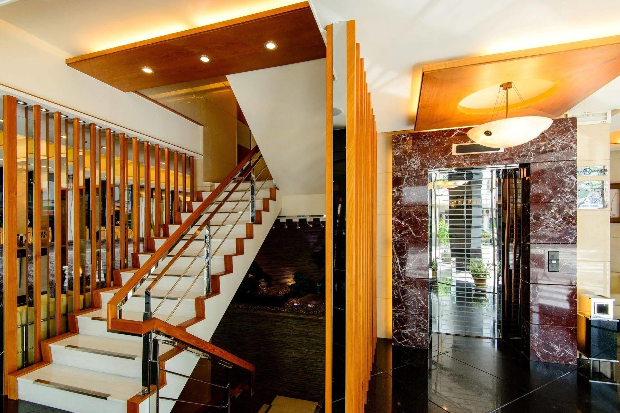 Kao Yuan Hotel - Zhong Shan Taizhong Zewnętrze zdjęcie