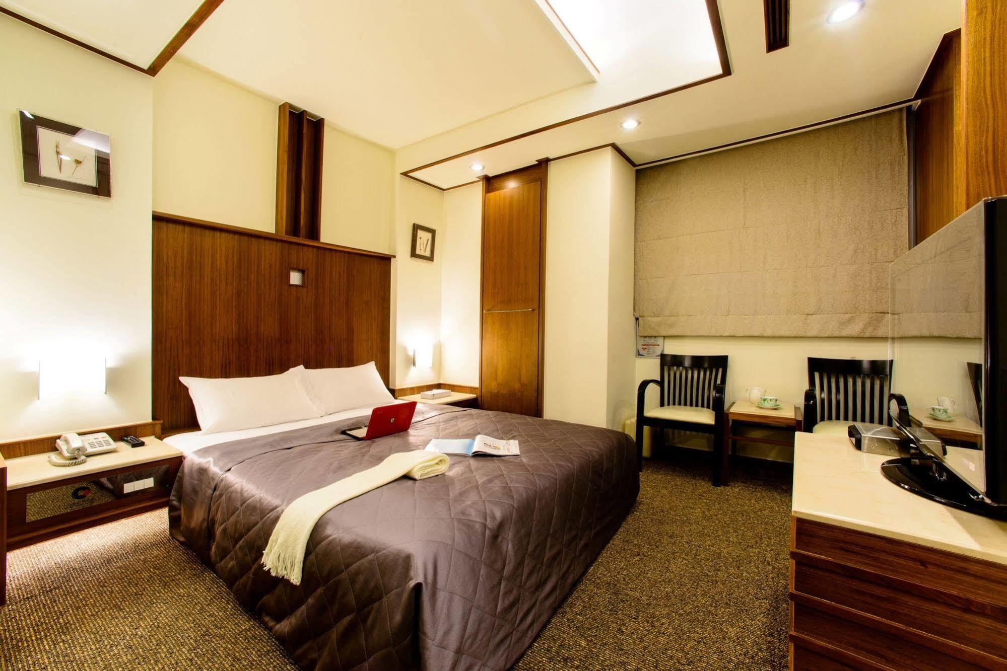 Kao Yuan Hotel - Zhong Shan Taizhong Zewnętrze zdjęcie