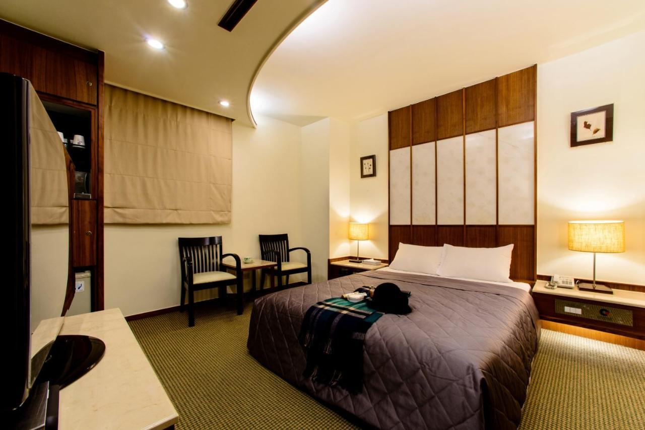 Kao Yuan Hotel - Zhong Shan Taizhong Zewnętrze zdjęcie
